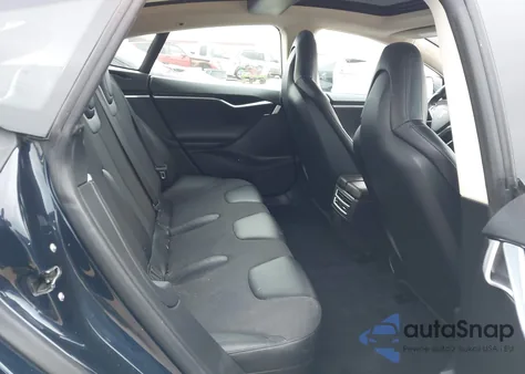 2013 Tesla Model S из США, поврежденный, VIN 5YJSA1CN2DFP21138